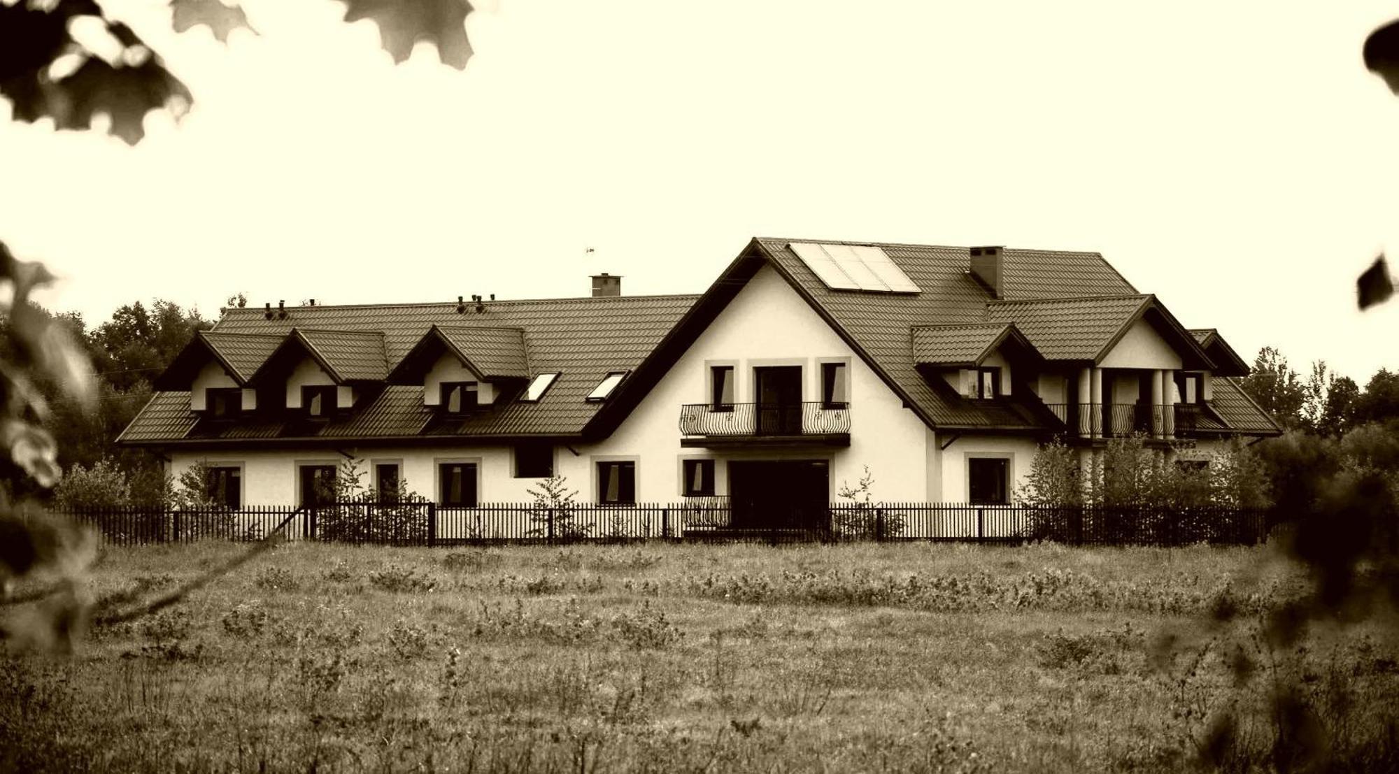 הוילה Białowieża Dwor Na Otulinie מראה חיצוני תמונה